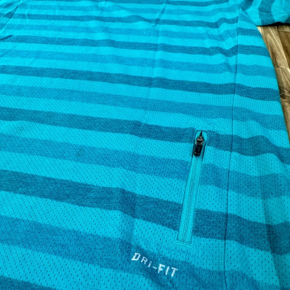 Nike Men's Teal Striped Short Sleeve Running Tee XL - Picture 5 of 6